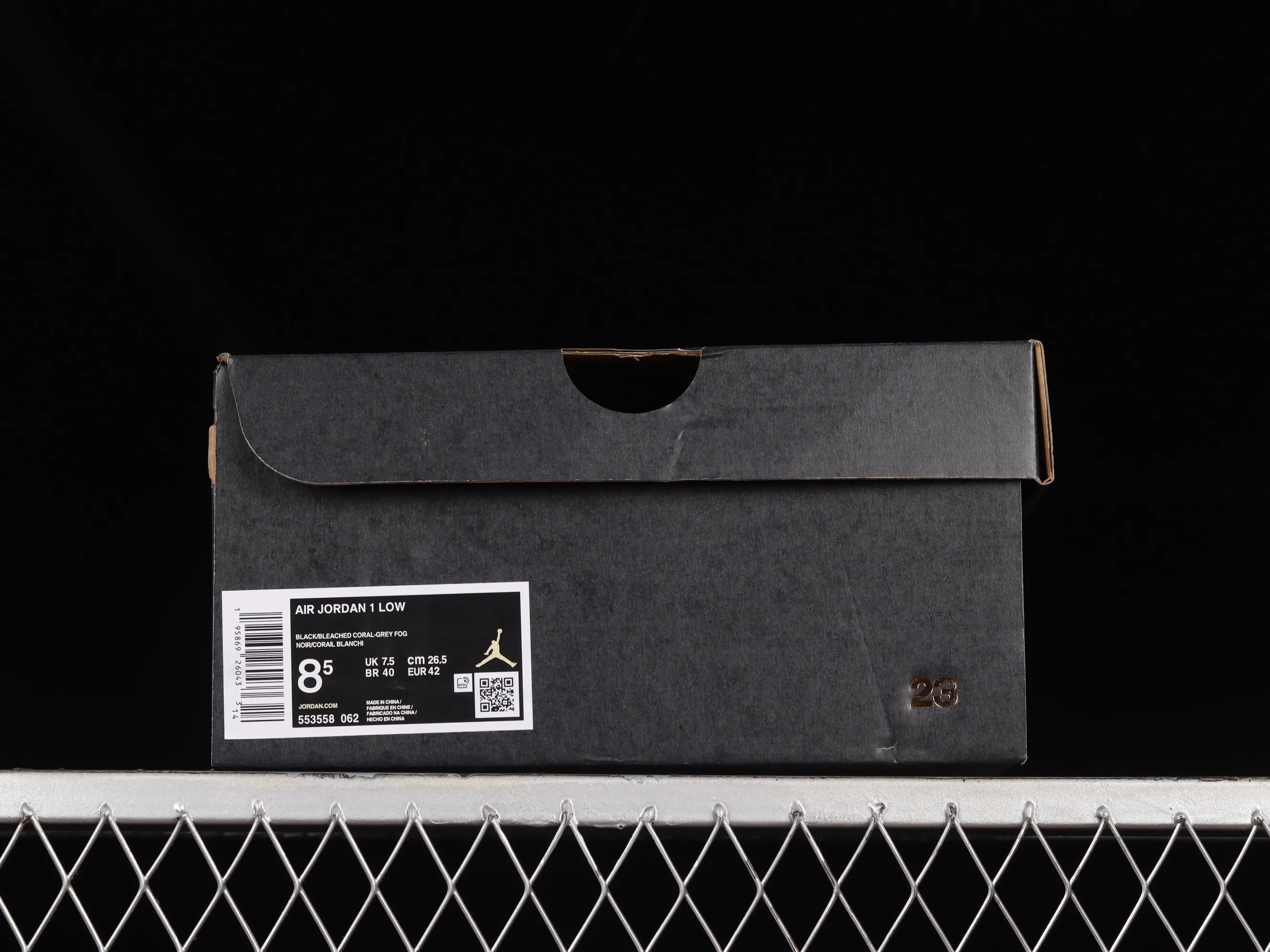 All categories Air Jordan Jordan series basketball shoes Air Jordan 1 Low Z version Air Jordan 1 Low AJ1 Joe 1 customized version Vibe flavor deconstruction Sports culture basketball shoes 553558-062